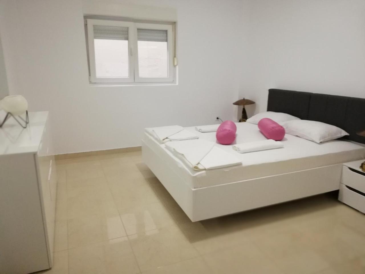 Bellissimo Apartment แฮร์เซ็ก-โนวี ภายนอก รูปภาพ